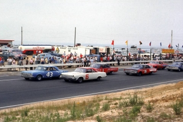 Start of the 1964 NASCAR Championship